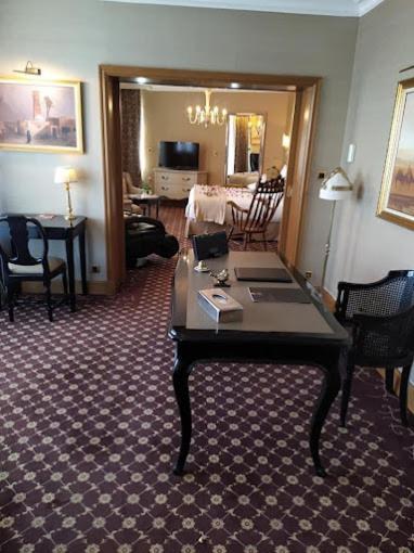 Hotel El Djazair El Mouradia 外观 照片