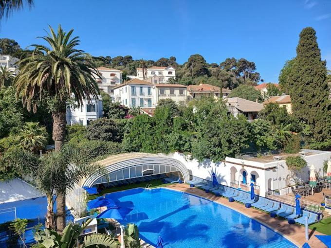 Hotel El Djazair El Mouradia 外观 照片
