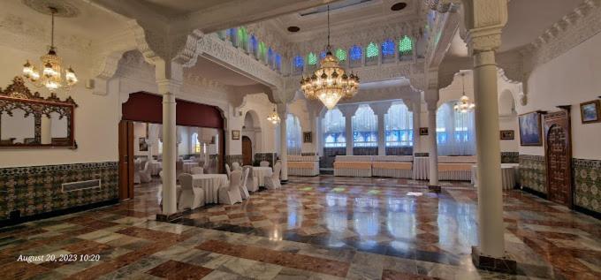 Hotel El Djazair El Mouradia 外观 照片